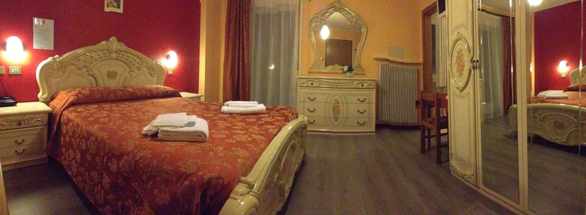 Hotel Rododendro Val Di Fassa Campitello di Fassa Exteriör bild