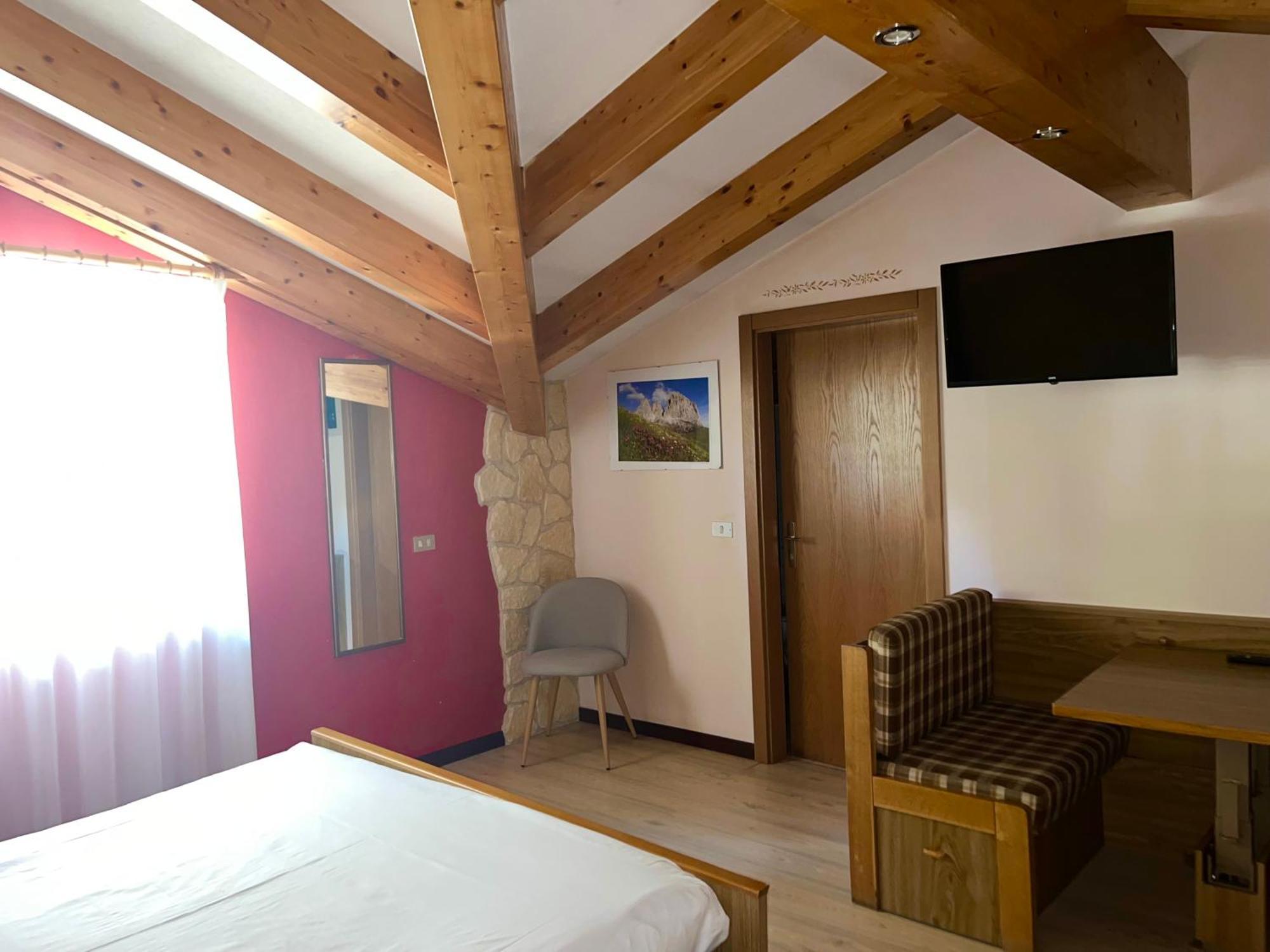 Hotel Rododendro Val Di Fassa Campitello di Fassa Exteriör bild