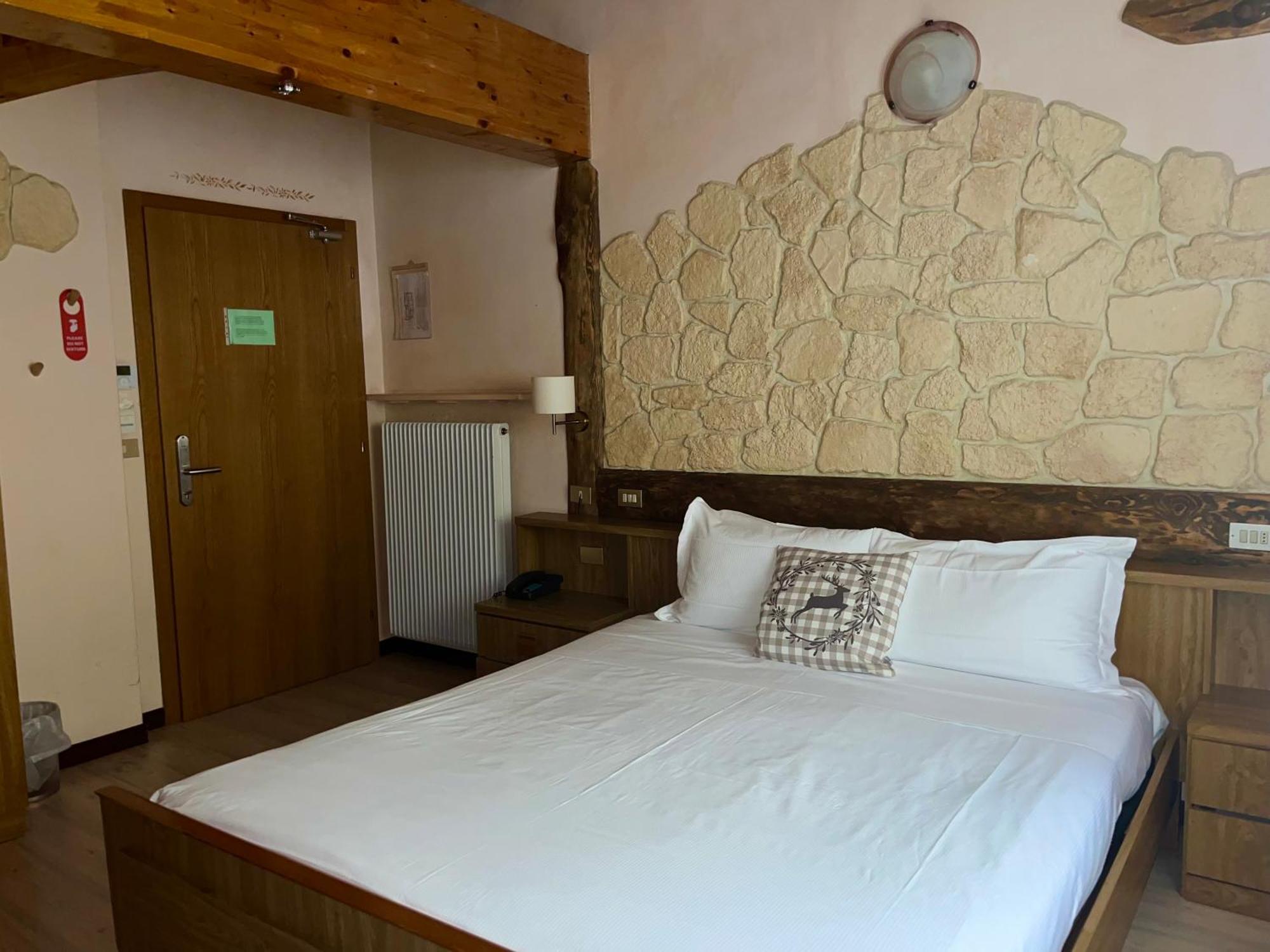Hotel Rododendro Val Di Fassa Campitello di Fassa Exteriör bild